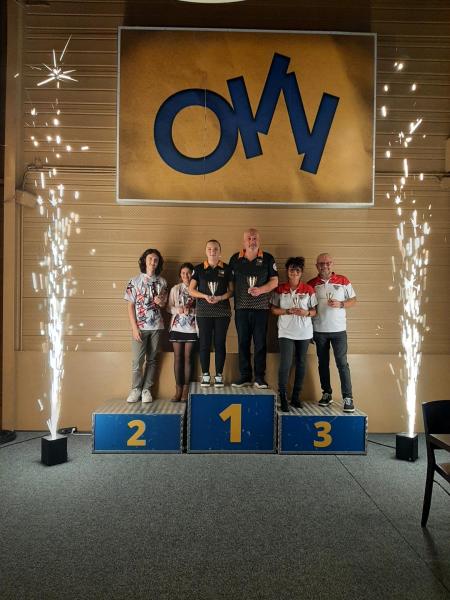 Louise SIMON - Alain BOUVET champions district challenge doublette mixte honneur